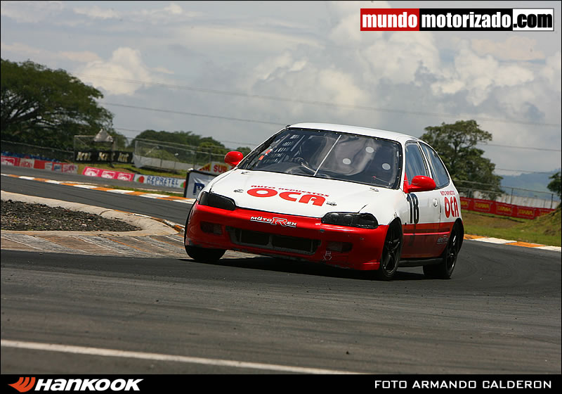 Luis Carlos Alvarado manejo por primera vez hoy el Civic.