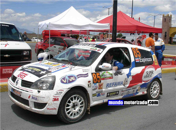 LLEGANDO_AL_RALLY_CAMPUS_PARA_LA_REUNION.jpg