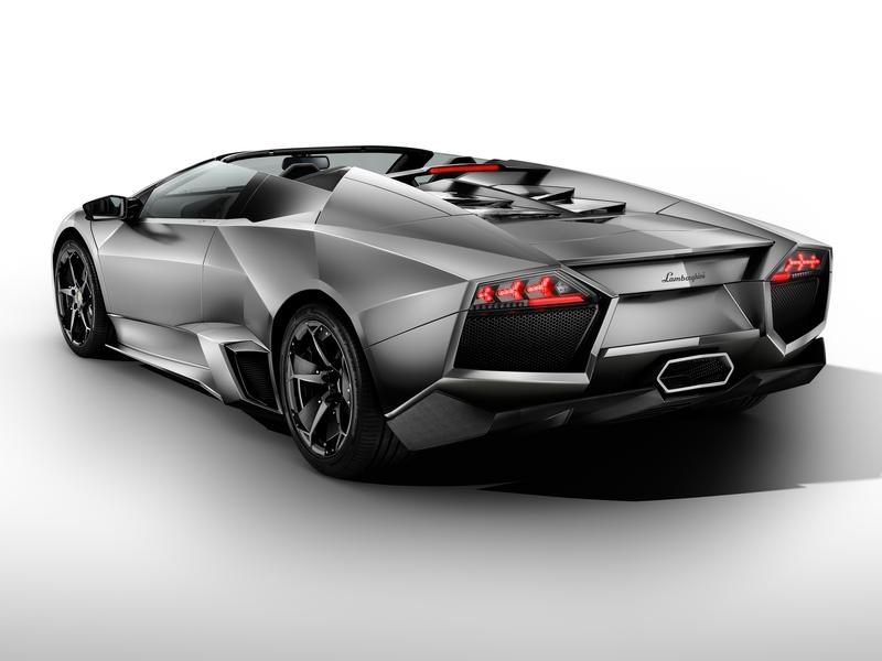027_reventon_roadster_3-4_back_rgb_w800.jpg