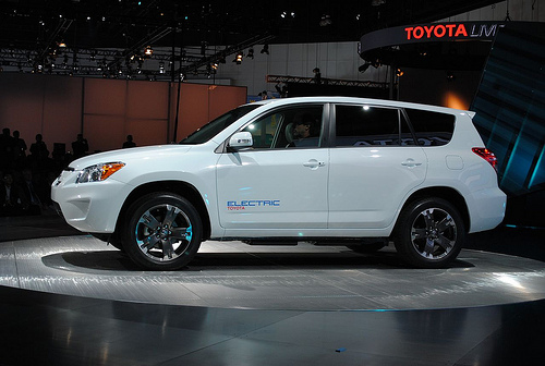 Launch-2012-Toyota-RAV4-EV-1.jpg