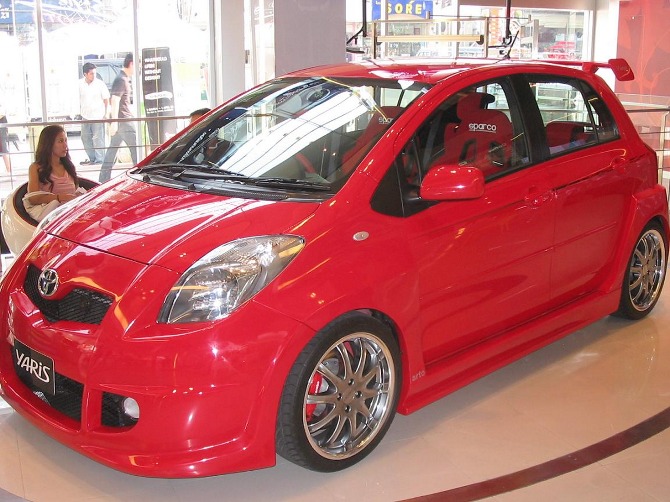 yaris3rp.jpg