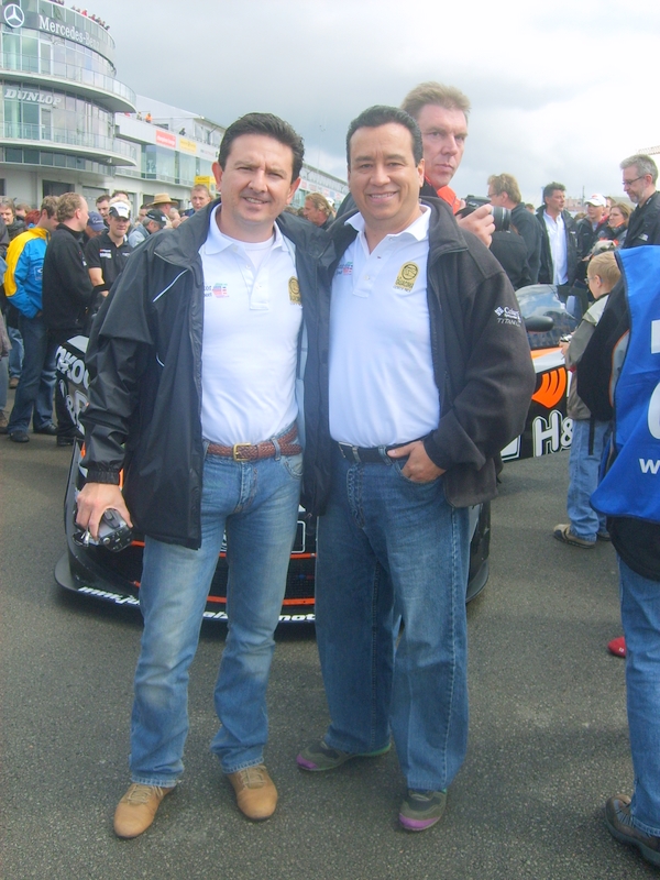 GP y JK antes de la salida de las 6 Horas Pokal Nurburgring.