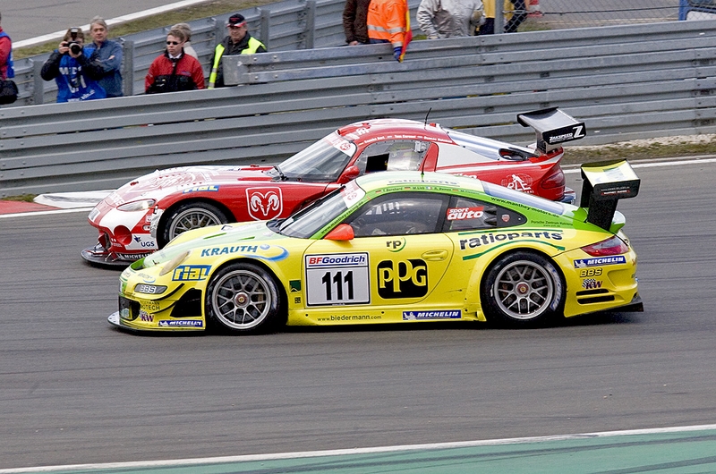 Manthey Porsche y Viper de Zakspeed/