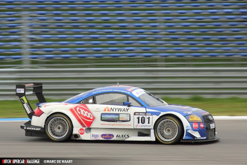 Audi TT.R ex DTM, V8, GT1 regulado a 550 HP.