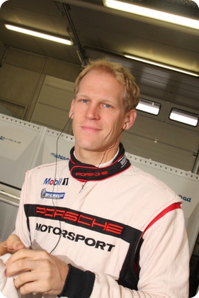 Jorg Bergmeister, piloto Oficial Porsche.