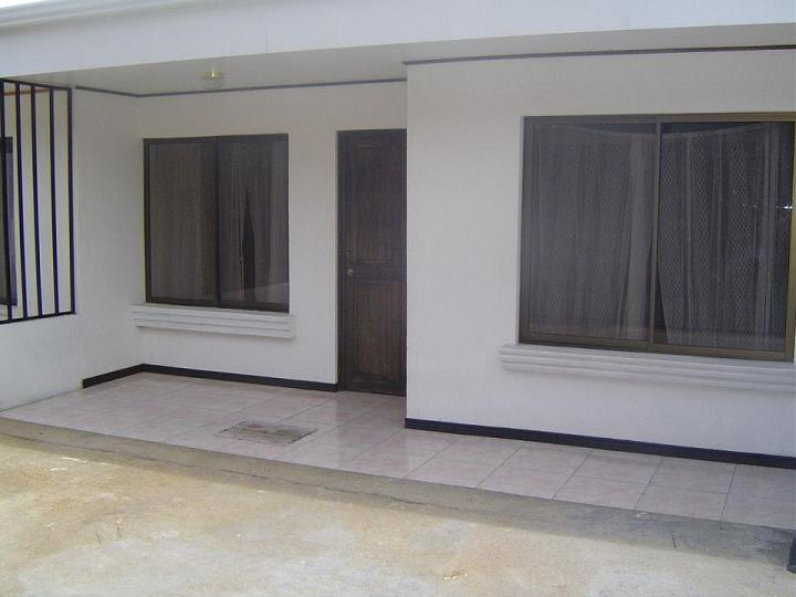 FRENTE APARTA #1.jpg