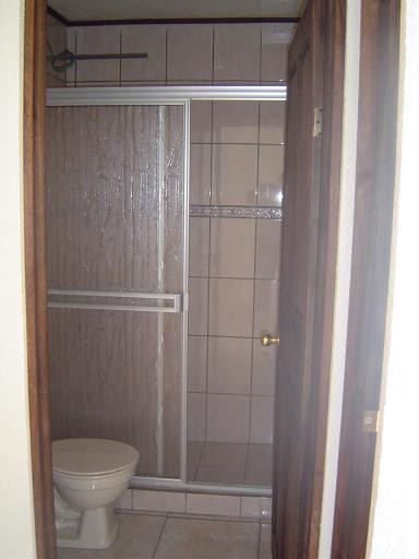 Baño aparta  #1.jpg