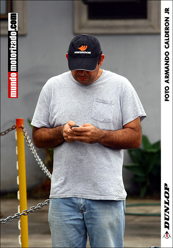 Choto con el tamaguchi