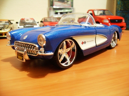 Chevrolet Corvet te 1957 (1).jpg