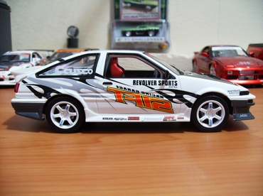 Toyota Trueno (AE86 1993) (4).jpg