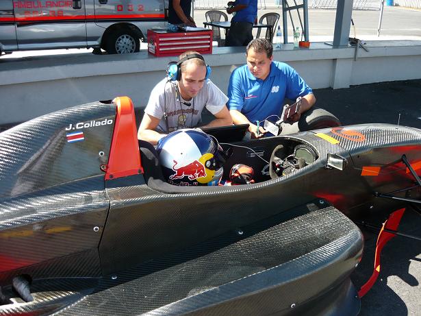 Roberto Dalton en el autodromo La Guacima