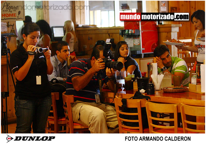 Vuelta en U, La Nación....