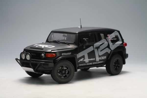 TOYOTA FJ CRUISER TR0 BLACK 1.JPG