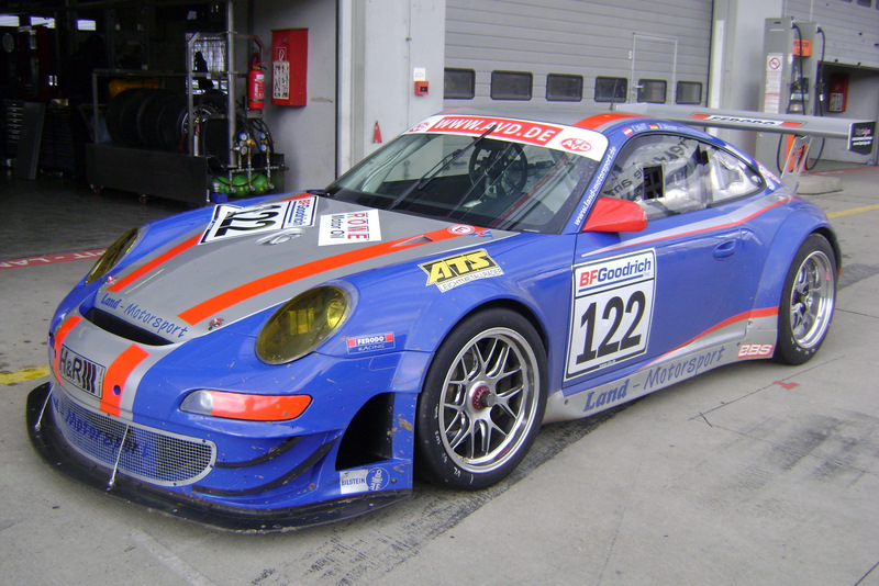 Land Motorsport Porsche.