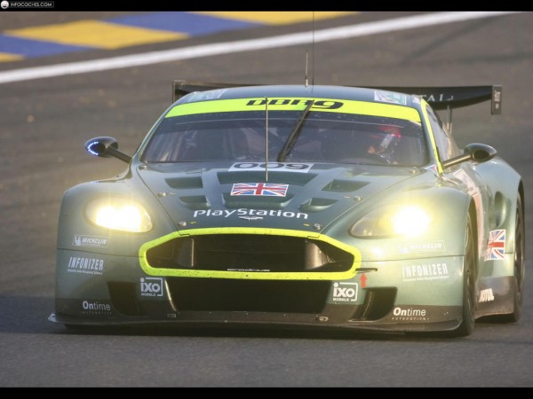 aston_martin_2006-DBR9-007_2.jpg