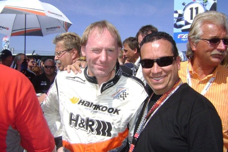 mi gran amigo personal , ya que conozco a su esposa y su hija, normalmente nos visitamos a casa y tenemos una gran amistad, Jurgen Alzen.