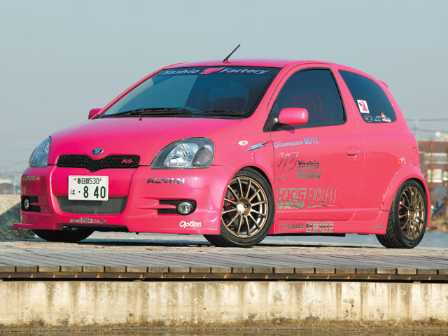 blitz-toyota-yaris-1.jpg