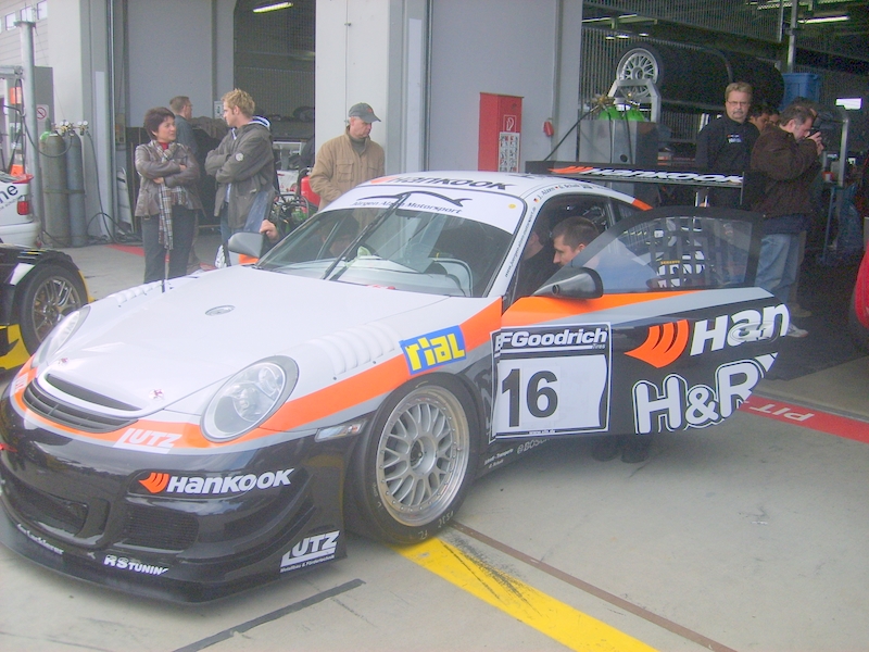 El Porsche 997 de Alzen, llamado Little Nelly, auto con que competira el Alzen Team en el Campeonato 2008.