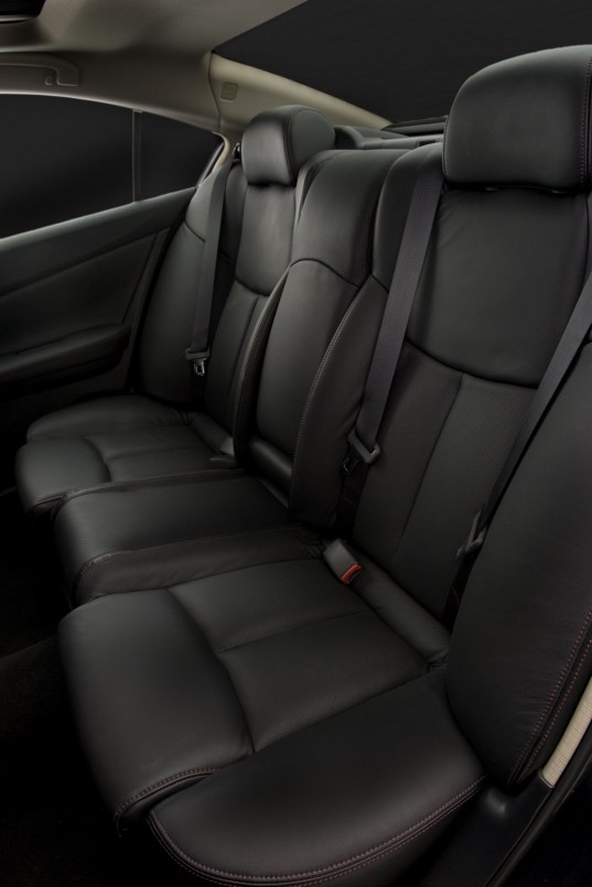 Maxima_Carscoop14.jpg