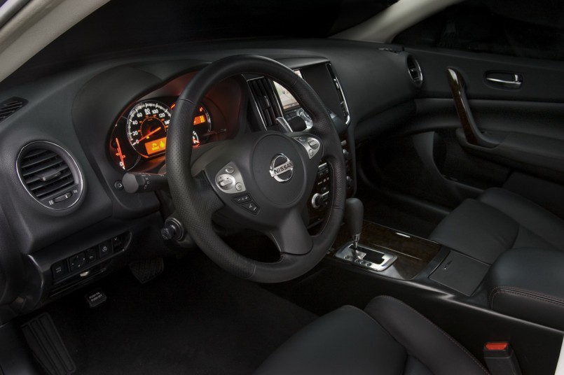 Maxima_Carscoop17.jpg