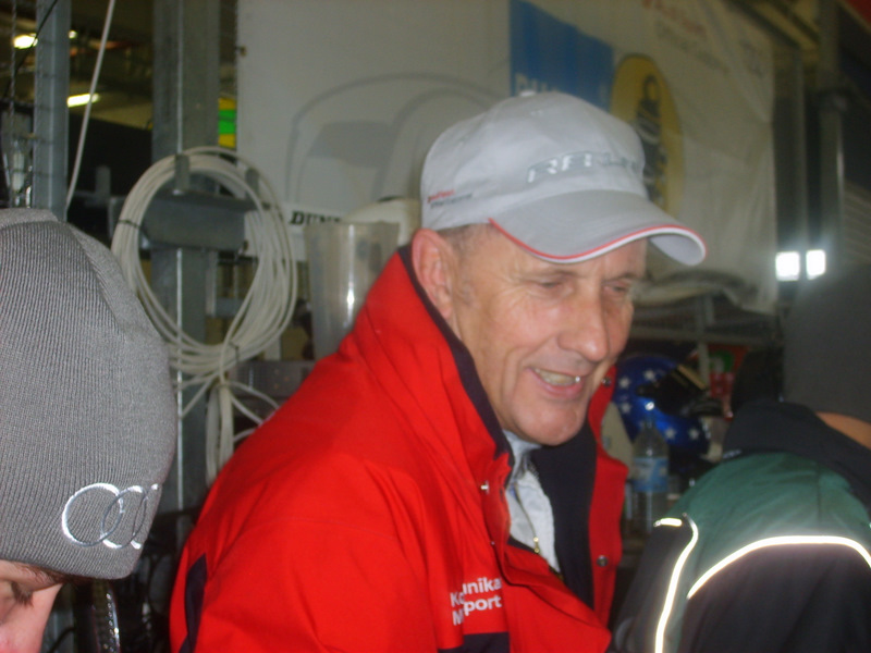 Hans Joachim Stuck, La Leyenda viviente, el unico piloto que ha ganado todas las carreras endurance del mundo.