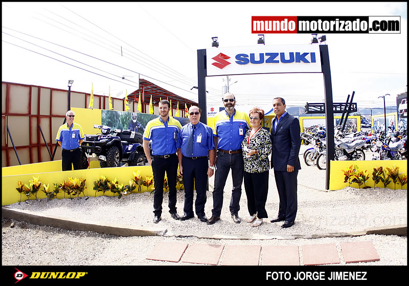 Parte de la acto de inauguración de la EXPOMOVIL hoy en la mañana