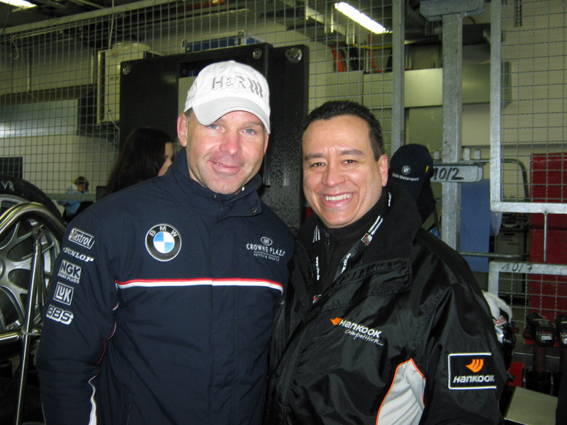 Aunque por el momento estamos en diferentes equipos- nos une una gran amistad familiar<br />Uwe Alzen y JK.