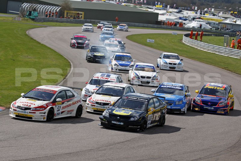Race1_start2.jpg