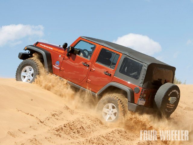129_0908_10_z+mopar_custom_4x4s_moab+jeep_wrangler_unlimited_rubicon.jpg