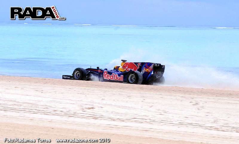 Red_Bull_F_1_Santo_Domingo_2010_Lunes__Juanillo_459.jpg