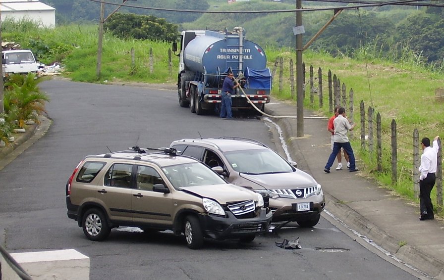 Choque Honda - Nissan 1