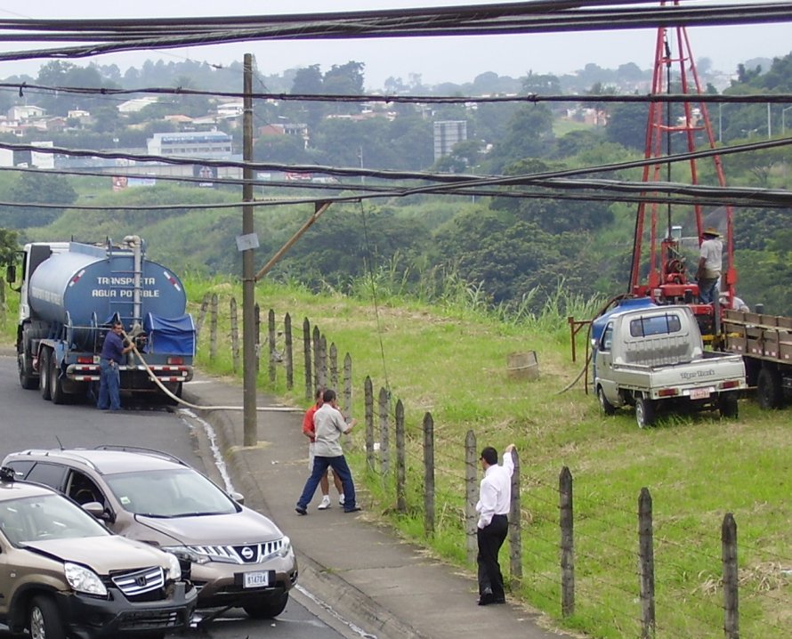 Detalle del camion de Agua Potable.