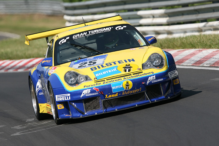 Segundo Lugar de clasificacion, Porsche Land Motorsport, con Basseng y Stuck.