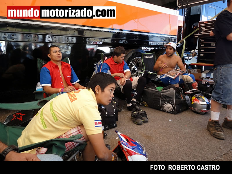 MXON Costa Rica pit 25-9-10.jpg