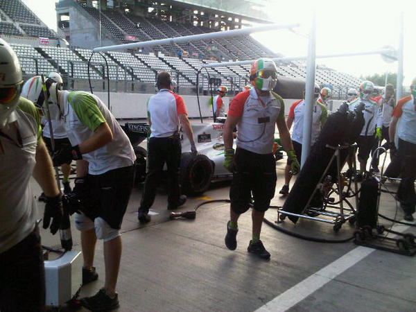 FORCE INDIA PIT STOP PRACTICE.jpg