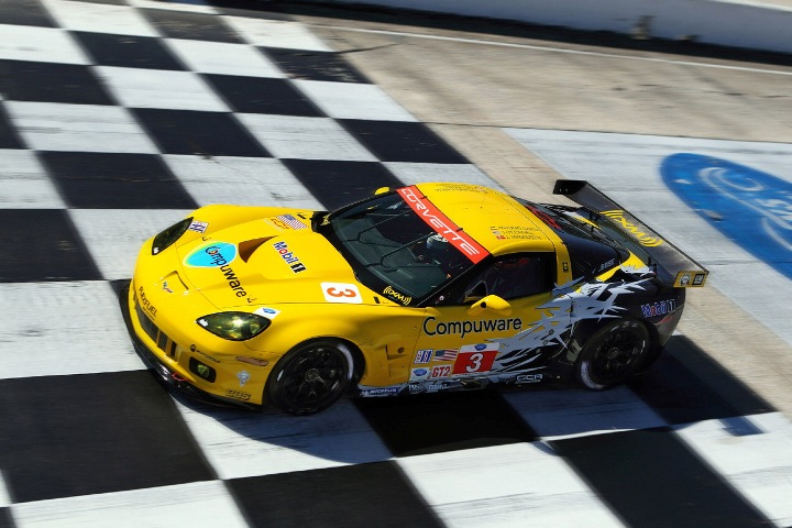 2010_ALMS_Corvette_C6.R_06.jpg