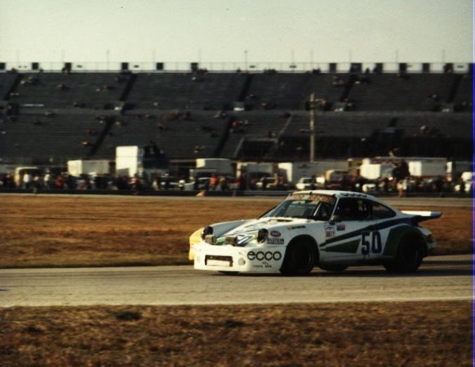 1983<br />Roy Valverde/Diego Febles/Kikos Fonseca<br />5to lugar overall<br />2ndo lugar cat/ GTO