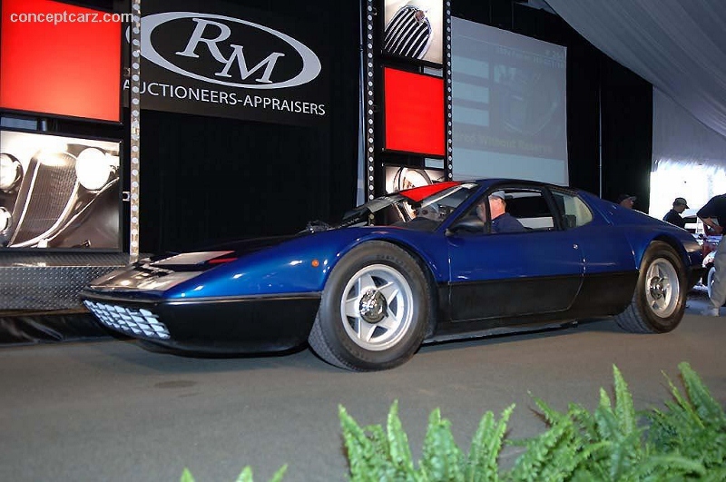 Abanica violentamente!