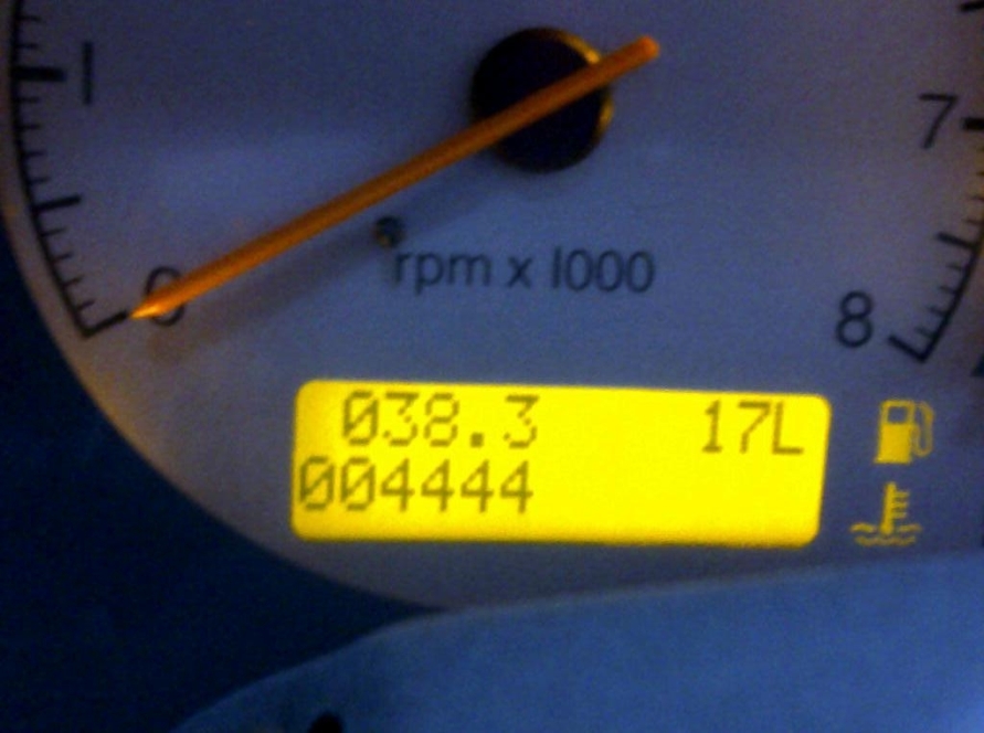 lotus elise sport 190 4444 kms (13b).jpg