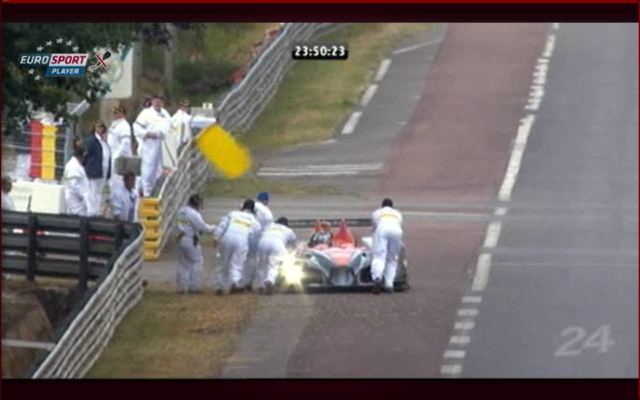 Aston Martin 009.jpg