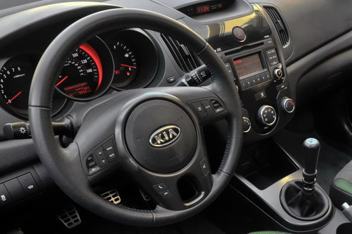 2011-Kia-Forte-Koup-Type-R-03.jpg