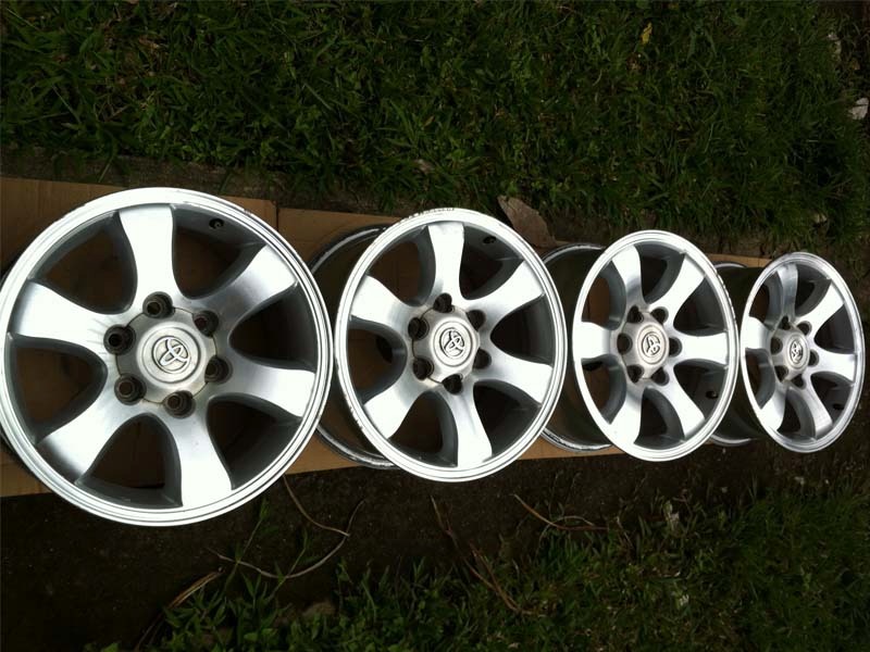 aros-17-6-huecos-originales-toyota-prado-hilux_MCR-F-3136720598_092012.jpg