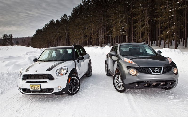2011-nissan-juke-2011-mini-countryman-front-view-static.jpg