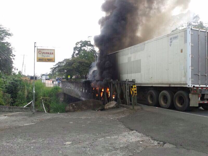 27-05-14 Accidente los negritos, ruta 140.jpg