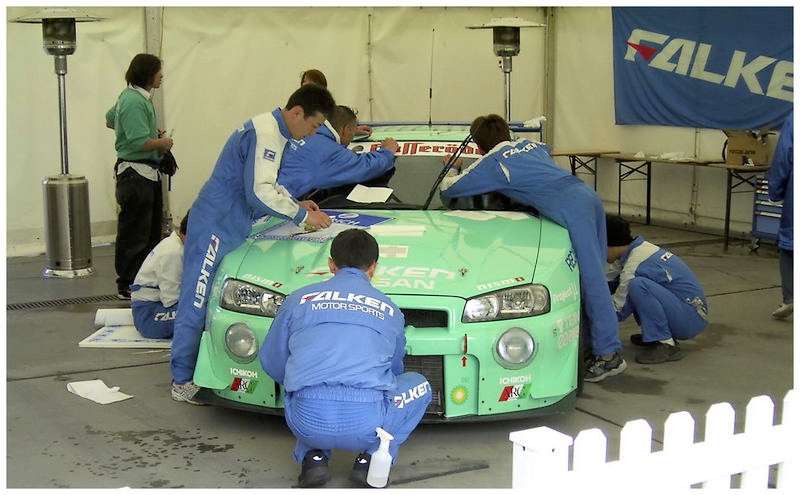 Nissan Falken Japon.