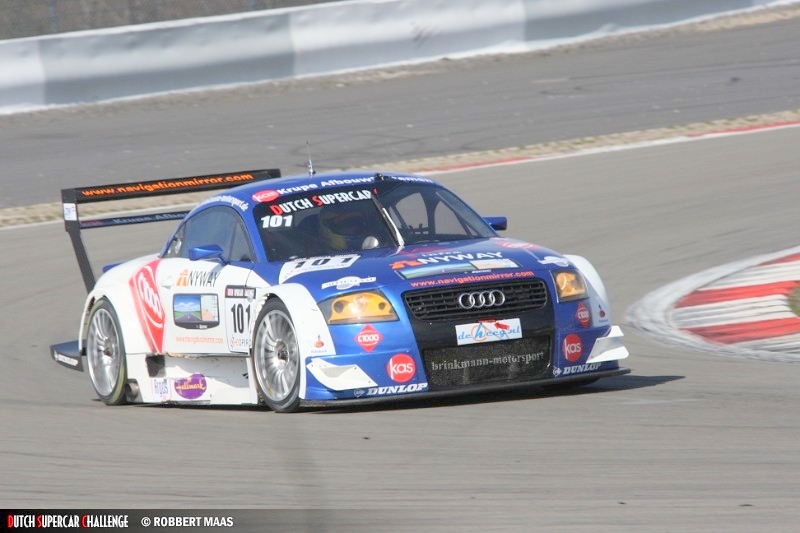 galleries_DSC_2007_2008_1_nurburgring_robbert_maas_MAAS4514-border_jpg_700_500.jpg