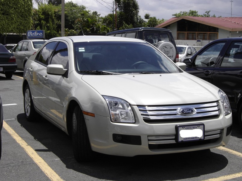 Ford Fusion 01.jpg
