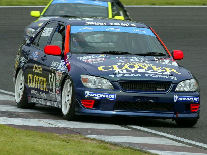 Toyota-Altezza-014.jpg
