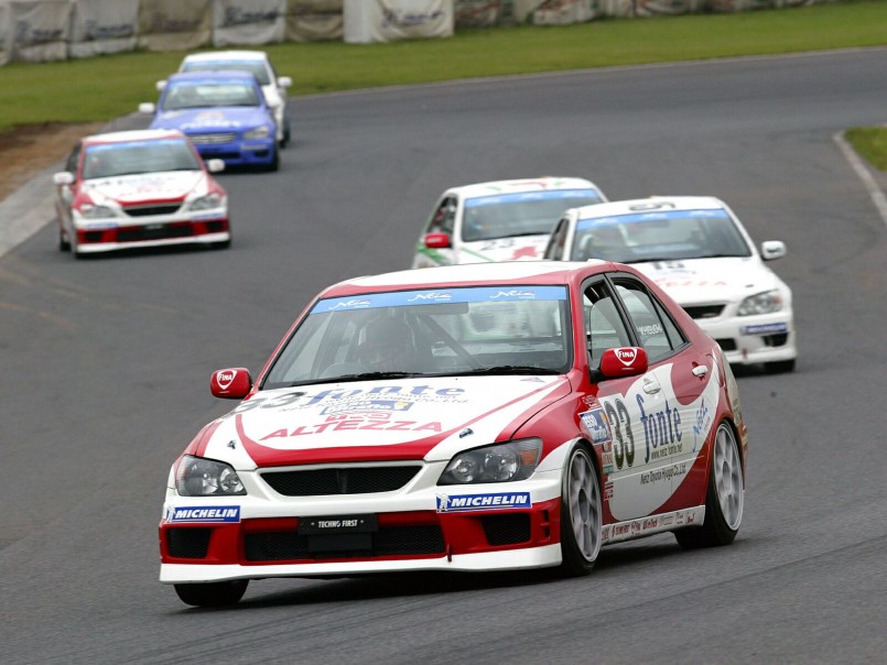 Toyota-Altezza-011.jpg