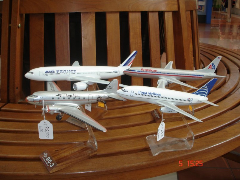 AVIONES RESINA HOBBYMANIA 1.JPG